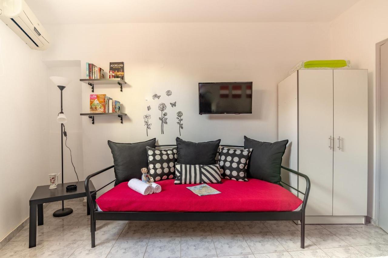Litsa's Apartment *